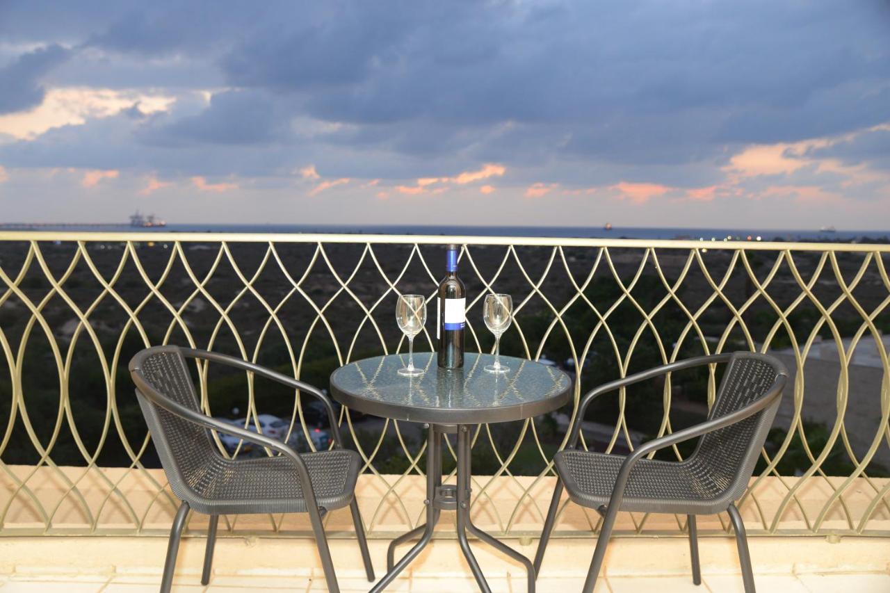 Liz Suite Caesarea Exterior foto